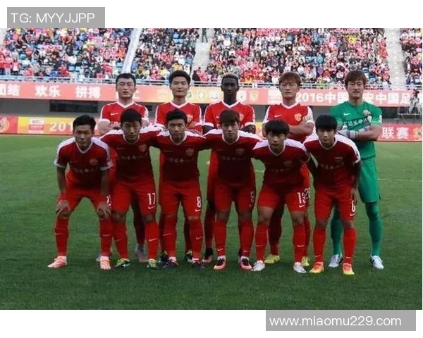 上海篮球队在速度排行榜中荣登第三名展现出强劲实力与潜力